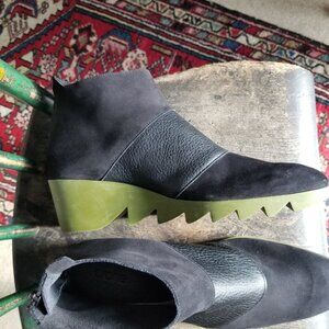 ARCHE black leather and suede ankle boots 42 NEW